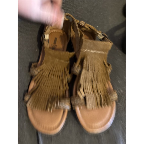 Minnetonka Sandals Women 9 Passport Fringe Shoe Brown Leather Comfort - Picture 4 of 7